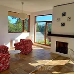 Villa Farmhopping Village