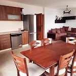 Villa Farmhopping Village