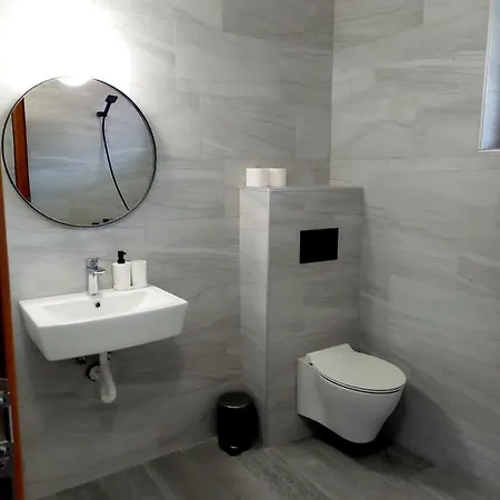 Farmhopping Village Villa Dobarszko