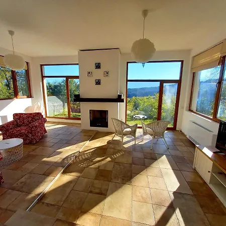 Villa Farmhopping Village