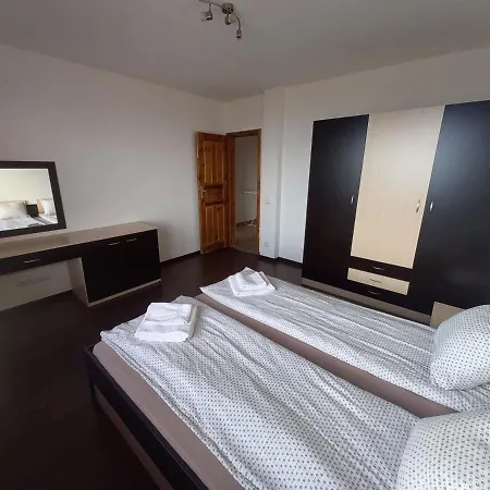 Villa Farmhopping Village