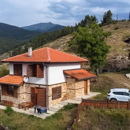Farmhopping Village Dobarsko