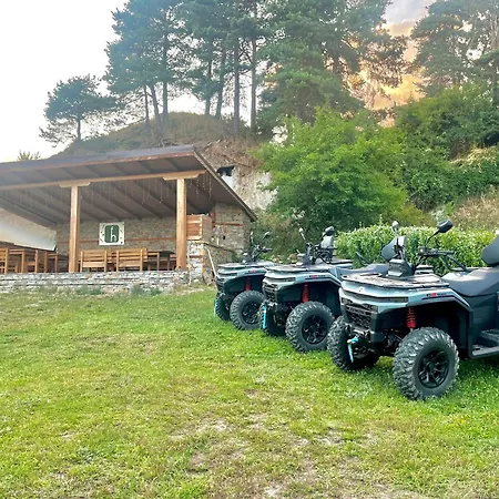 Farmhopping Village *