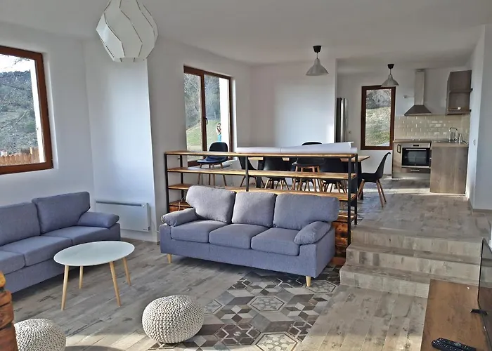 Farmhopping Village *