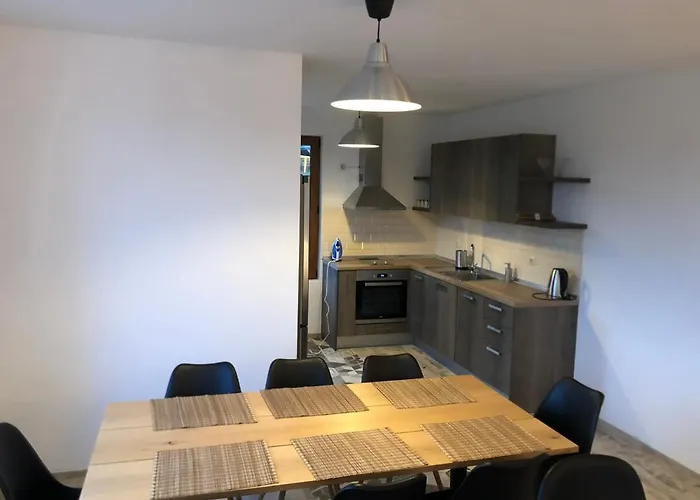 Farmhopping Village * Dobărsko