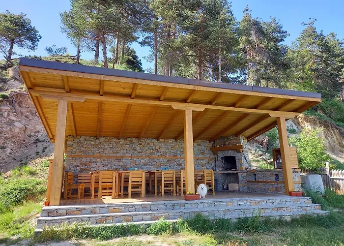 Farmhopping Village *