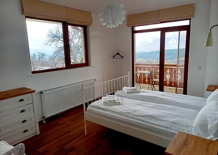 Farmhopping Village *